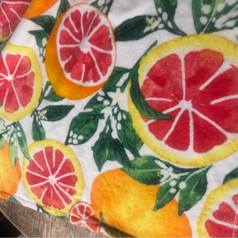 Rachel Zoe Vibrant 6foot, fruit beach towel🍈🍊🍋100% cotton! Cute comfy cozy🍋🍊🍈